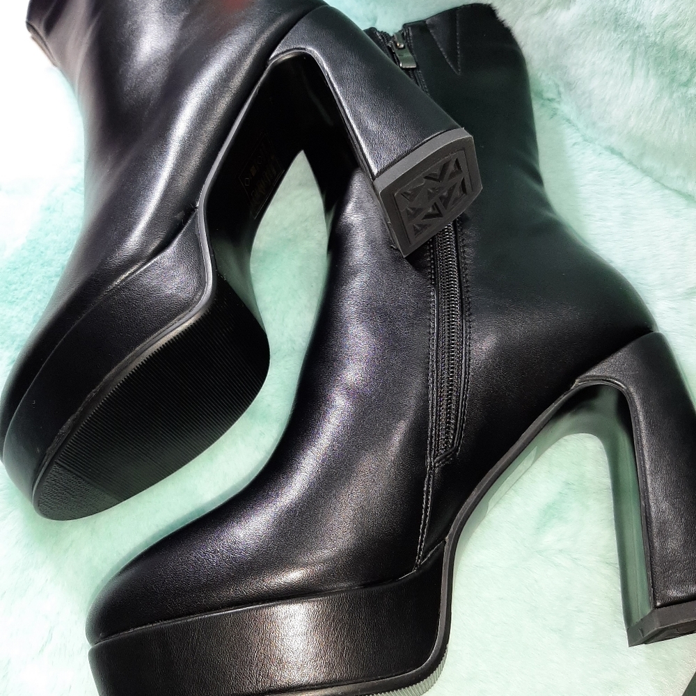 👢AZALEA WANG -MAGENTO- BLACK PLATFORM ZIP UP BOOTS